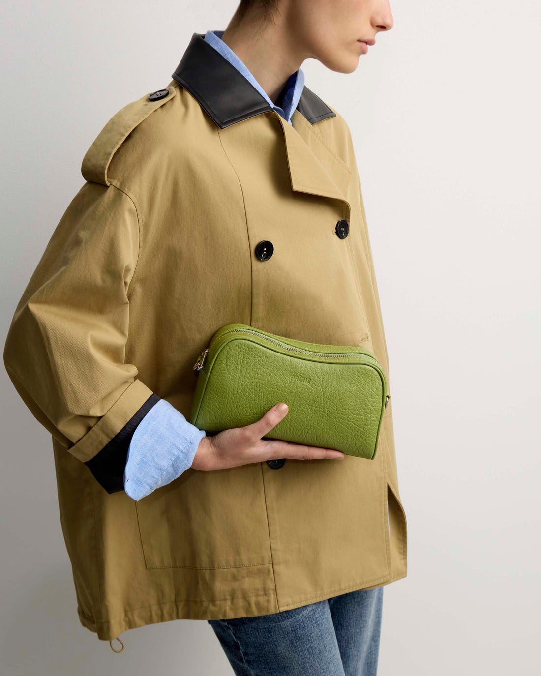 Bandolera The Club en cuero graneado