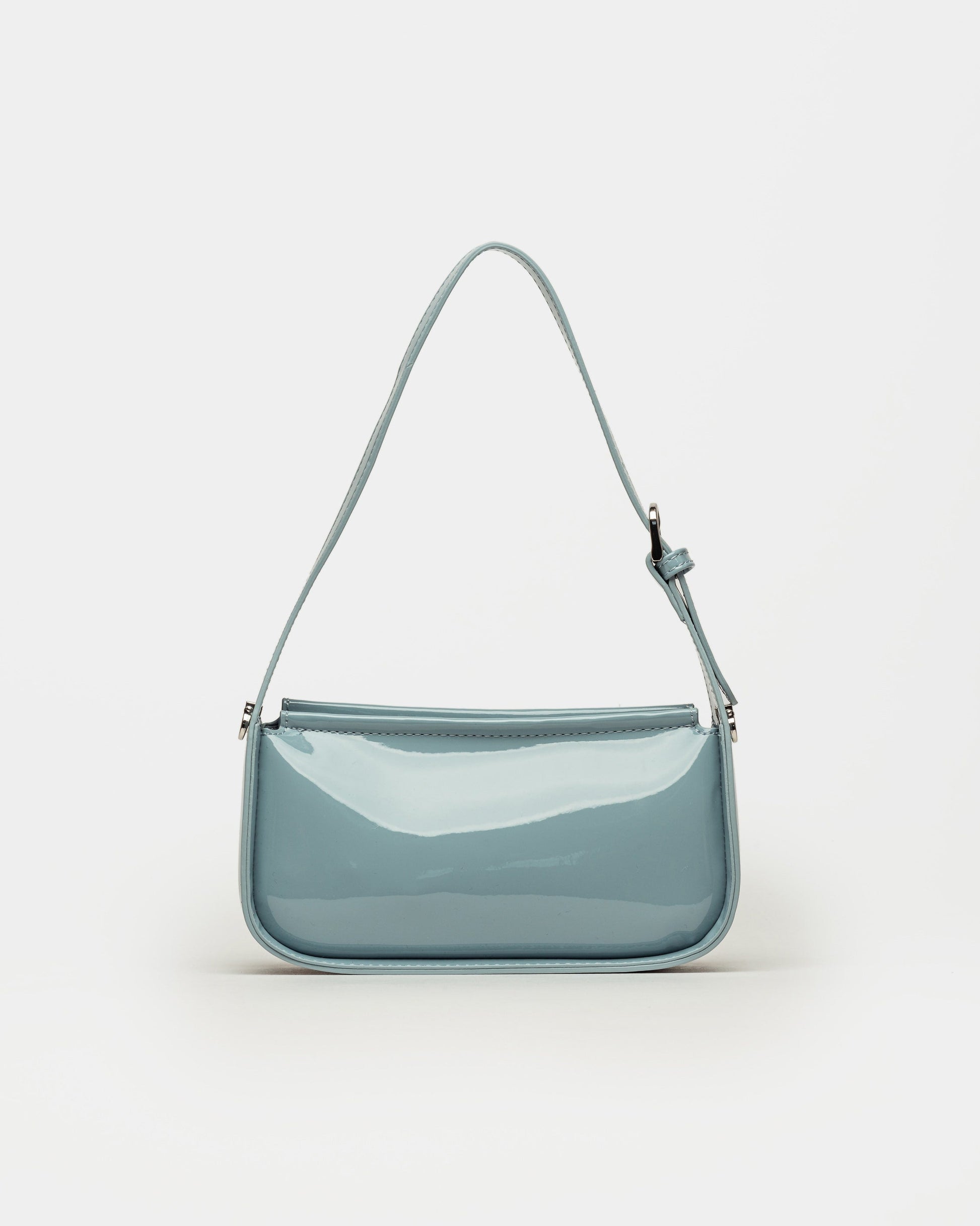 CARTERA AL HOMBRO LEAF EN EFECTO CUERO CHAROL